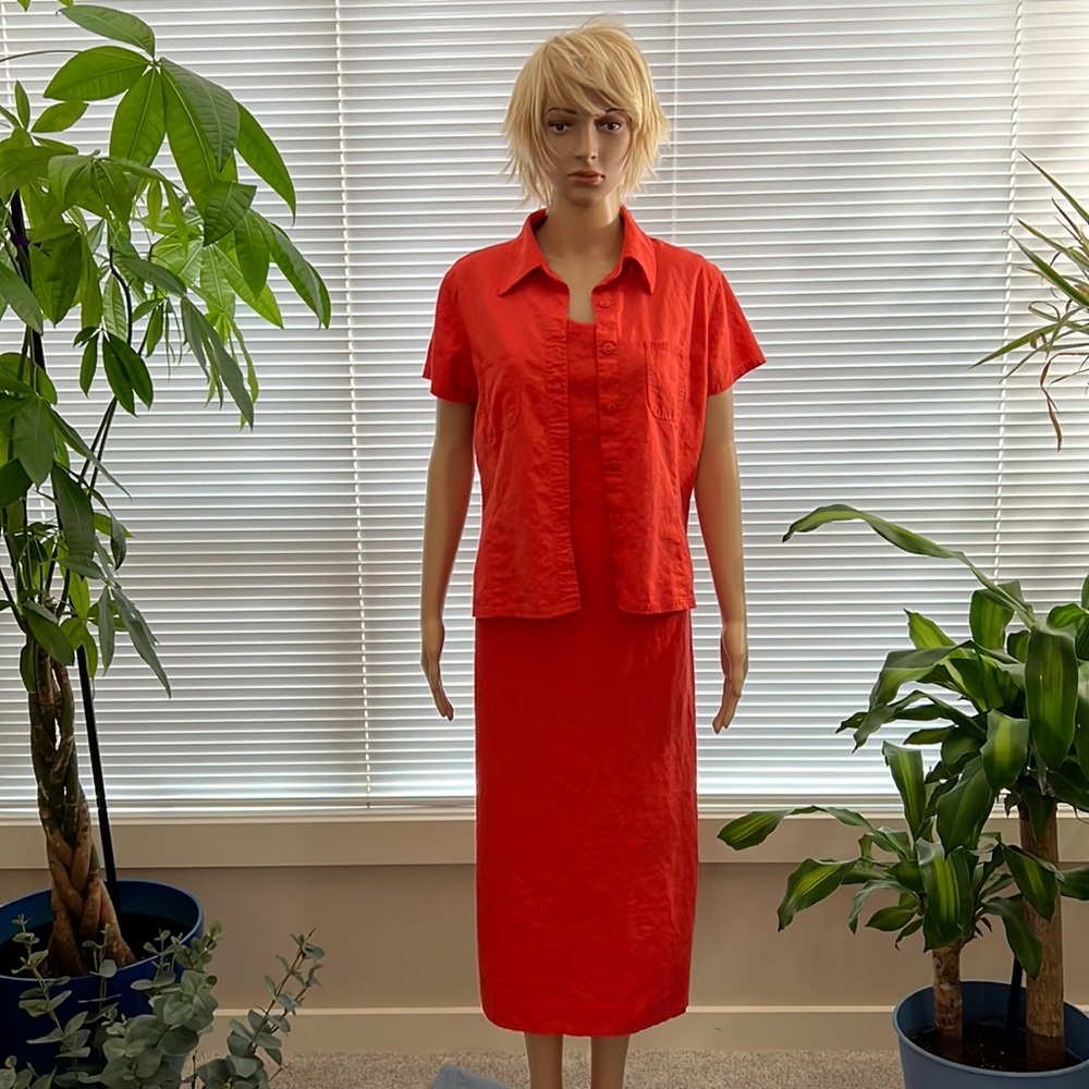 Size Medium rayon/linen maxi dress with matching fabric shirt by Snazzie